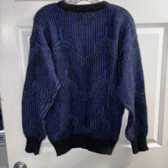 Retro 1980s sweater - Picture 10 of 10